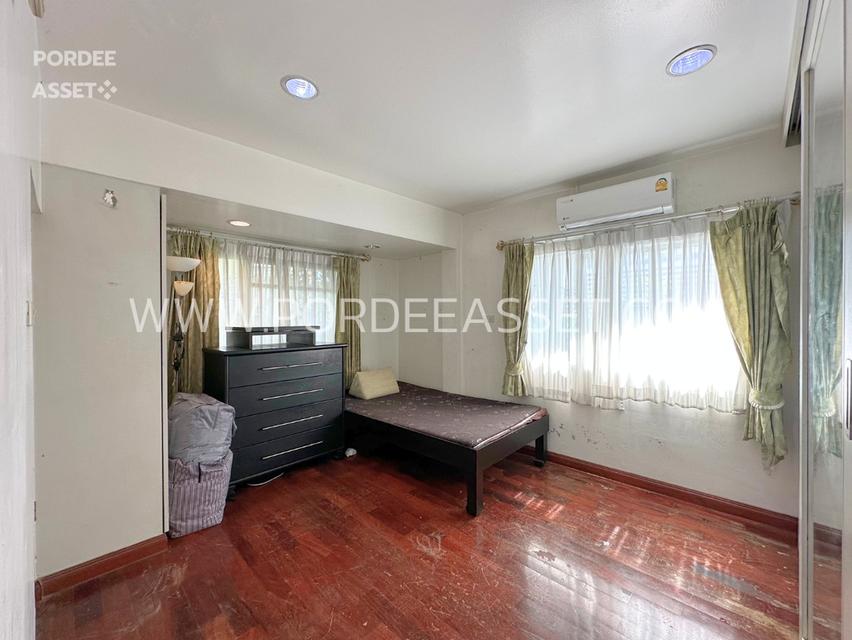 บ้านชั้นเดียว 64 ตร.ว. รัชดานิเวศน์ ประชาราษฎร์บำเพ็ญ24 ใกล้รถไฟฟ้า MRT ห้วยขวาง สุทธิสาร เข้าออกได้หลายทาง รัชดาภิเษก ลาดพร้าว เหม่งจ๋าย เลียบด่วนเอก 10