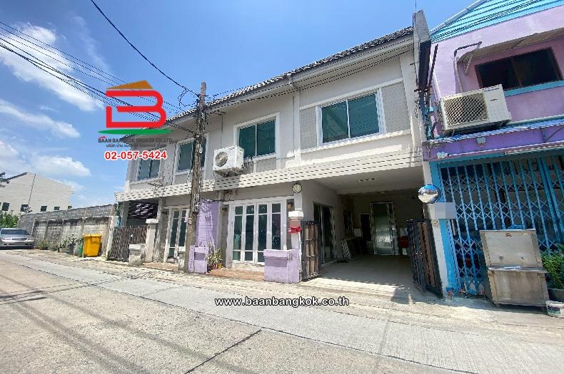 บ้านแฝด ซอยลาดพร้าว 96 เนื้อที่ 21 ตร.ว ใกล้อิมพีเรียลลาดพร้าว แขวงวังทองหลาง เขตบางกะปิ กรุงเทพมหานคร 1