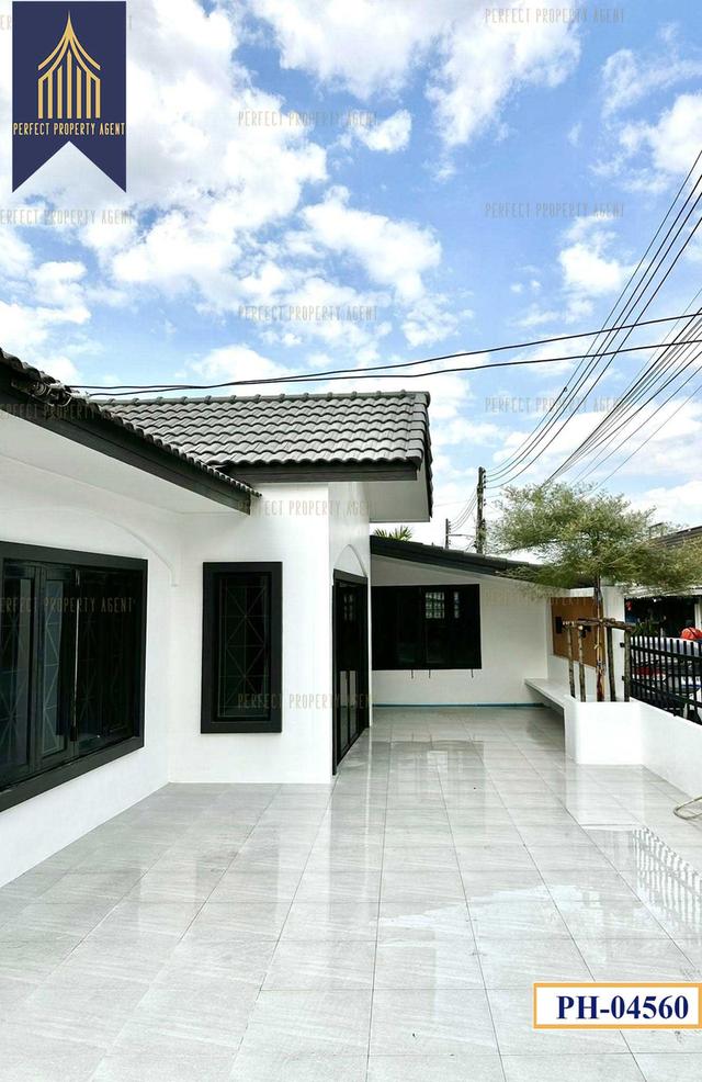 ขายบ้านเดี่ยวหลังมุม ฉัตรแก้ว ซอยเนินพลับหวาน แถมแอร์ เฟอร์นิเจอร์พร้อมเข้าอยู่ 2