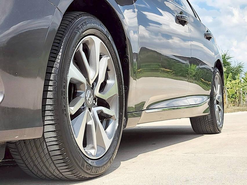 Honda Accord 1.5El ปี19 17