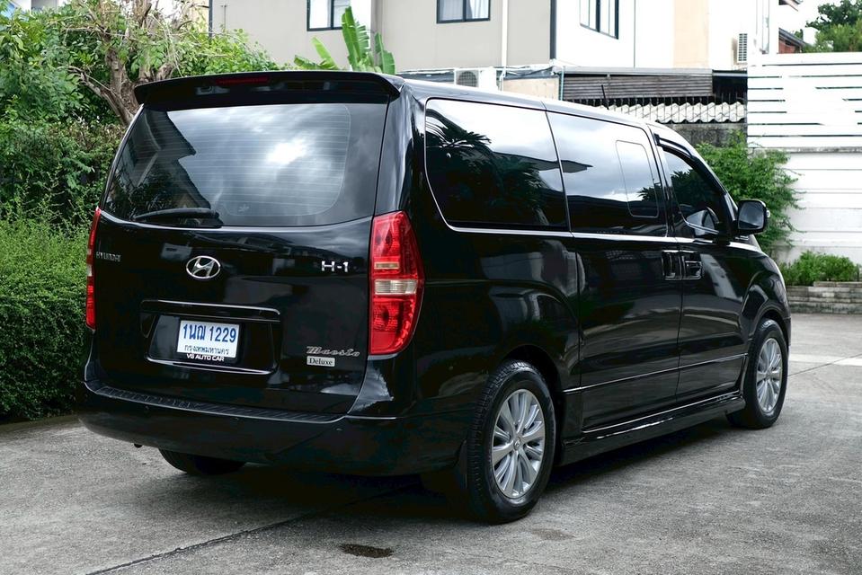 Hyundai H-1 2.5 Deluxe ปี2011 สีดำ ออโต้ ดีเซล ไมล์ 1xx,xxx km. 9
