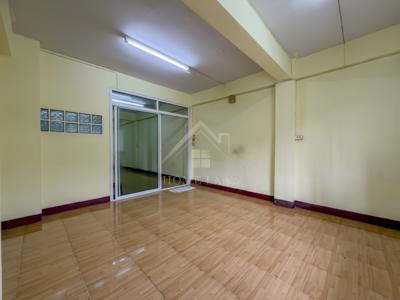 อาคารพาณิชย์ 3.5 ชั้น ซอย เทียนทะเล 11/1 บางขุนเทียน 6