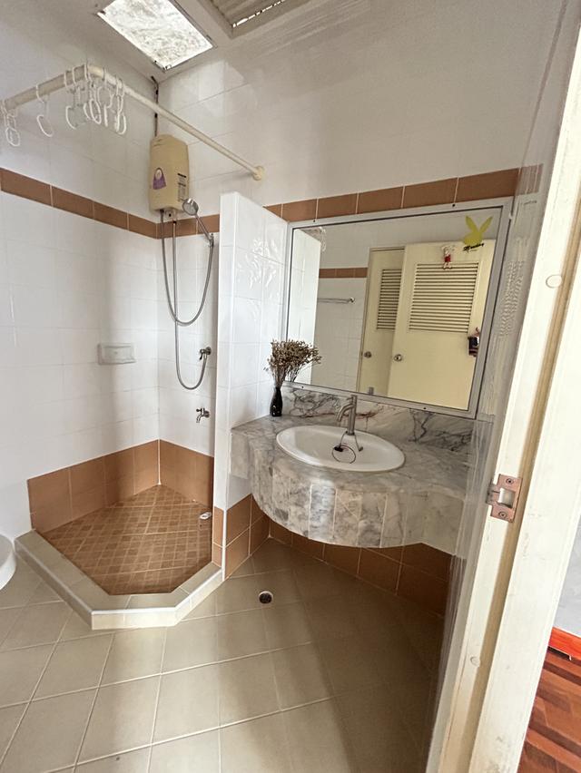 ทาวเฮ้าท์ ที่ดิน 18.5 ตร.ว. 20