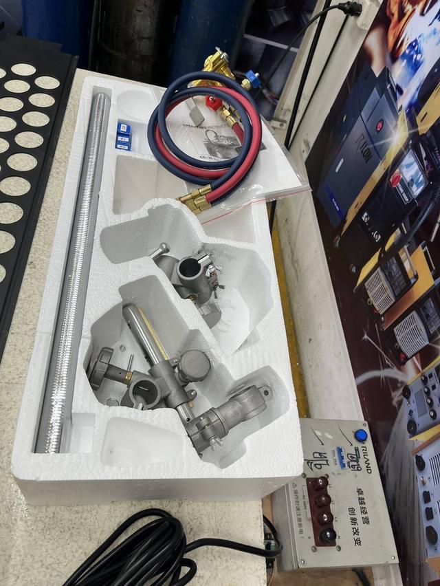 เต่าตามราง เต่าตัดแก๊ส CG1-30 220V พร้อมราง1.8เมตร