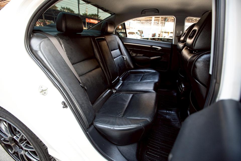 Honda Civic Fd 1.8E สีขาว ปี 2008 เกียร์ออโต้ มือเดียวป้ายแดง รูปที่ 13