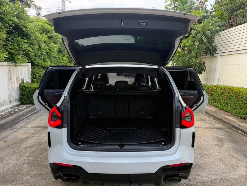 (แจ้งรหัสรถ AP9870) BMW X3 xDrive20d M Sport Lci ปี 22 สีขาว รูปที่ 19
