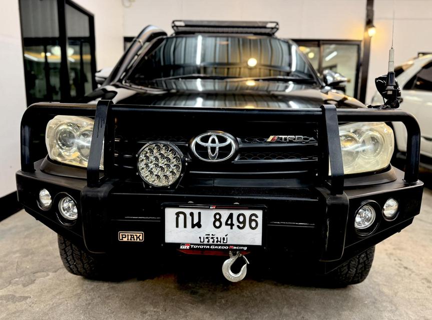 รถยนต์ โตโยต้า ฟอร์จูนเนอร์ อ๊อฟโรสพร้อมเที่ยว