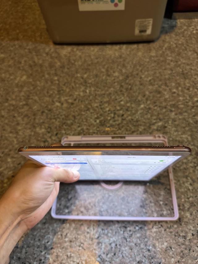 ขายiPadPro10.5สีRose Gold64กิ๊กสภาพสวยๆจอไม่มีไบร้ไม่มีเหลืองไม่มีจุดหายาหสภาพนี้ 3