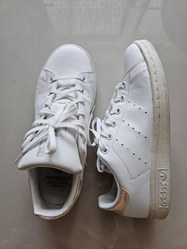 รองเท้า Adidas Stan smith