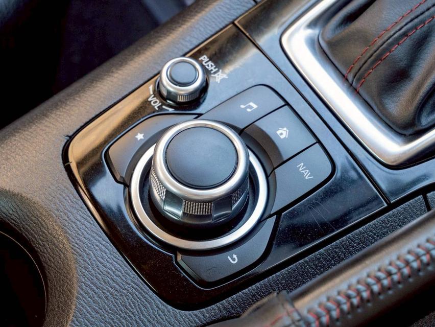 Mazda 3 2.0S ปี 2015 ♨️ #ประกันเครื่องเกียร์หลังการขาย3ปี / 30,000km. ♨️ 14