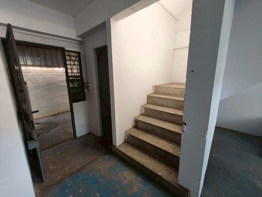 ให้เช่าหรือขาย อาคารพาณิชย์ 4 ชั้น 2 คูหา คูหาละ 20 ตร.ว. ติดถนนเศรษฐกิจ 1 ตำบลนาดี เมืองสมุทรสาคร 5