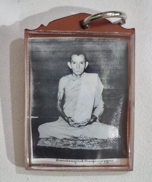 รูปถ่ายหลวงพ่อกวยปี59