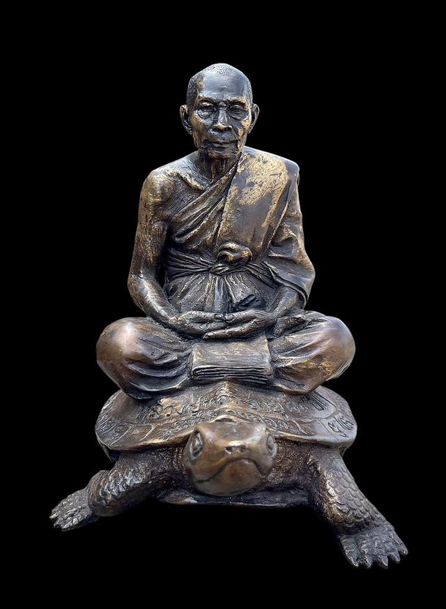 รูปหล่อหลวงปู่หลิว วัดไร่แตงทอง หน้าตัก5นิ้ว ปี35 เนื้อทองเหลืองรมดำ สีมันปู