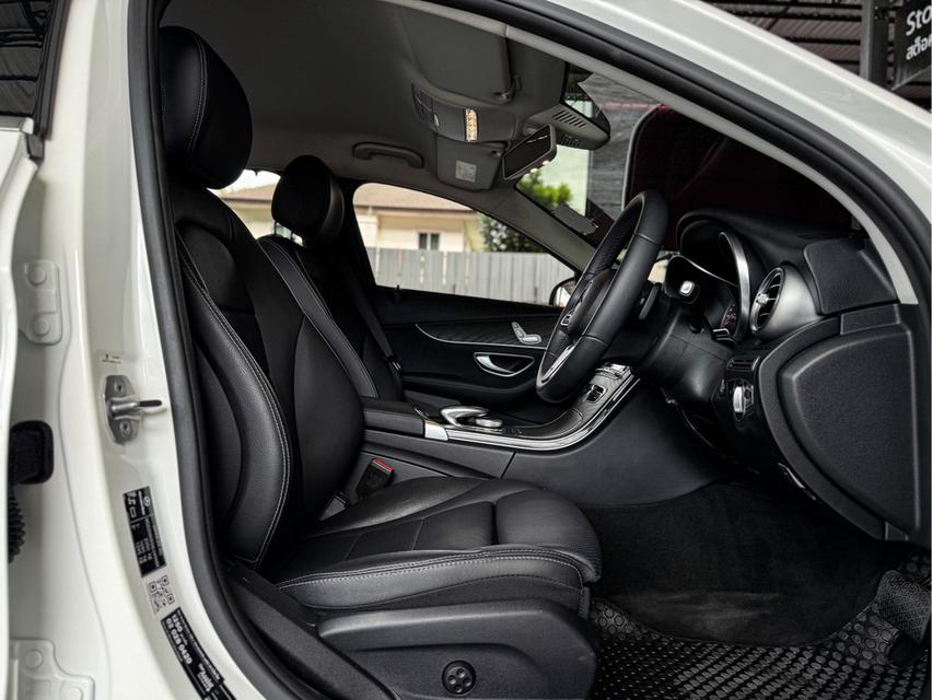 2019 BENZ C-CLASS, C300e AVANTGARDE W205  9