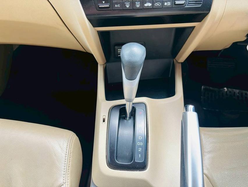 #HONDA CIVIC ตัว E เครื่อง1.8cc.  เกียร์AUTO ปี 2013 #รถไมล์แท้100%คะ  7