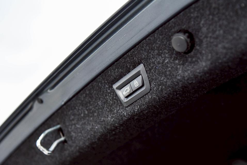 รหัสรถ CBL2657 🚗✨ BMW 520d 2.0 M Sport G30 AT 2019 ✨🚗 7