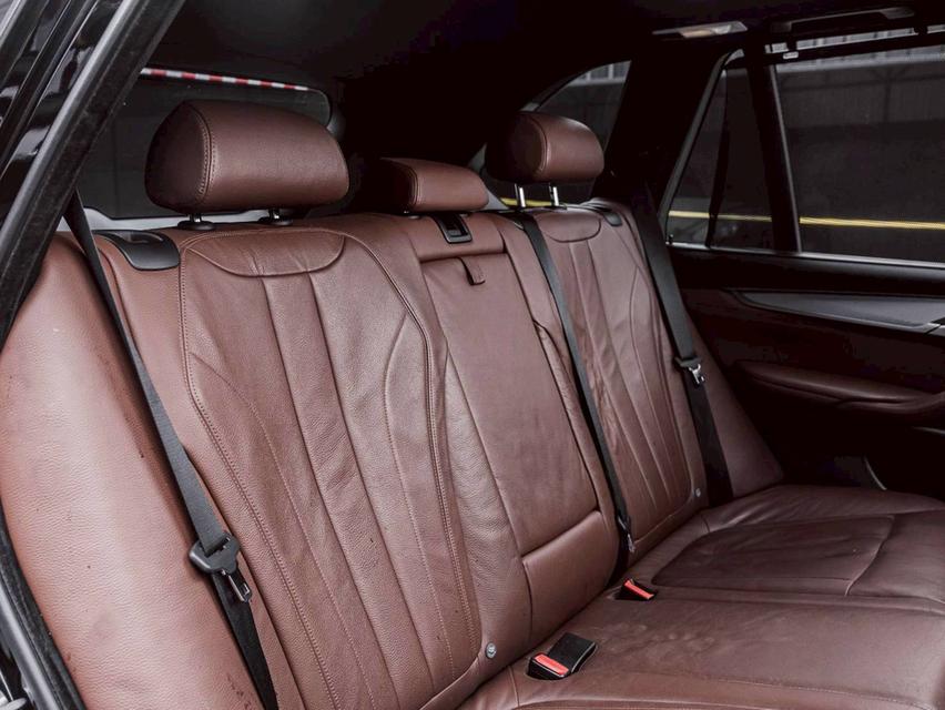รหัสรถ 67GG8359 BMW X5 xDrive40e M Sport ปี 2015