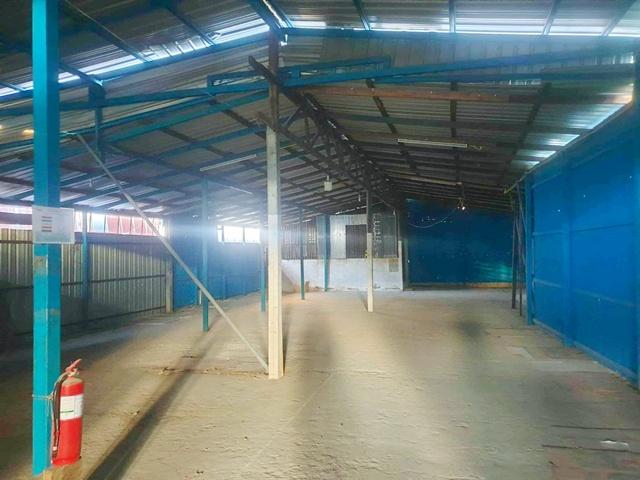 ถ.พหลโยธิน รถไฟ นครลำปาง 1.9 กม.420ตร.ม. เช่าโกดัง พร้อมออฟฟิศ 105ตร.ว บิ๊กซี ลำปาง 2.2 กม. รร.อัสสัมชัญลำปาง 2.1 กม. 1 2