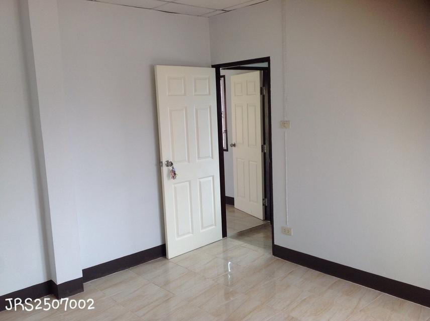 ขายบ้าน 2 ชั้น 3 ห้องนอน 2 ห้องน้ำ 12