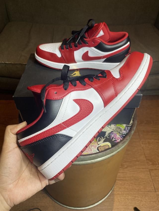 AIR JORDAN1 LOW BULLS รูปย่อยที่ 3