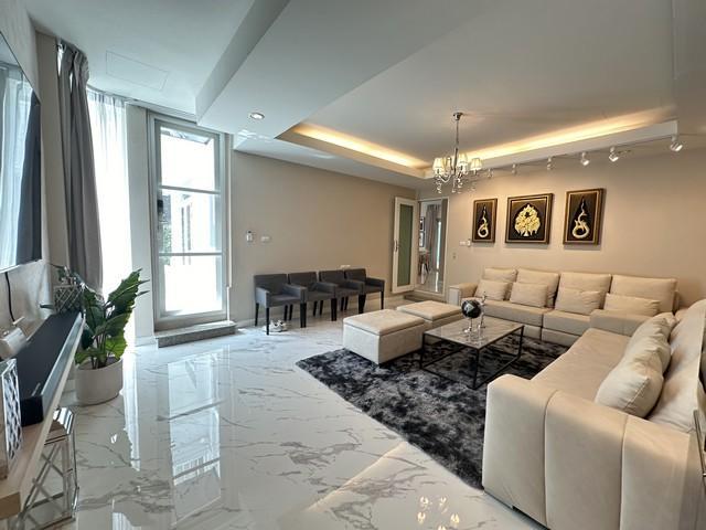 ให้เช่าบ้านเดี่ยว 2 ชั้น 150 ตร.ว. โครงการวรารมย์ พรีเมี่ยม วัชรพล-จตุโชติ พร้อมสระว่ายน้ำส่วนตัว 1