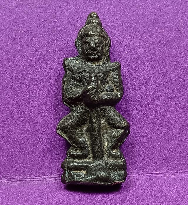 รูปหล่อโบราณท้าวเวสสุวรรณเจ้าคุณศรีวัดสุทัศน์