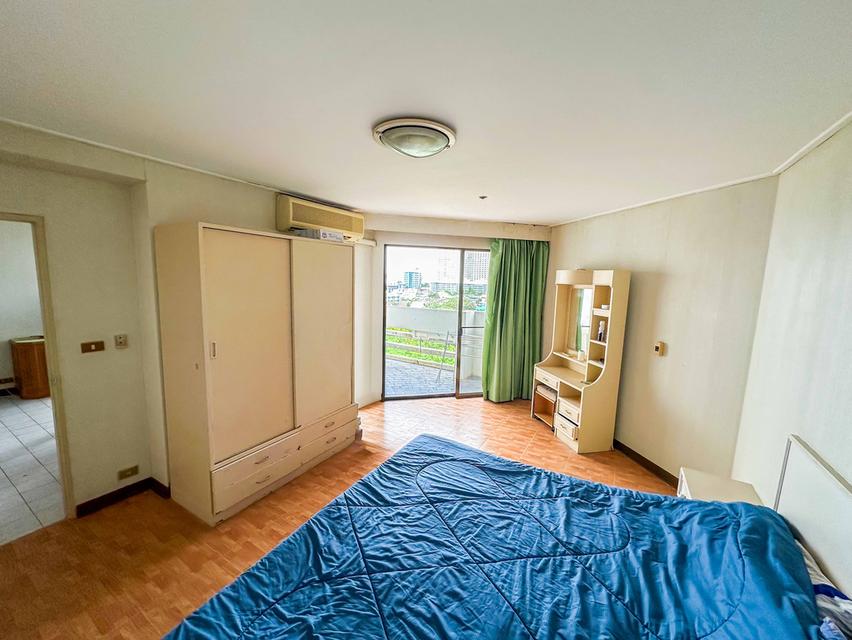 Sea & City View Condo in Paradise Condominium, Pattaya 2