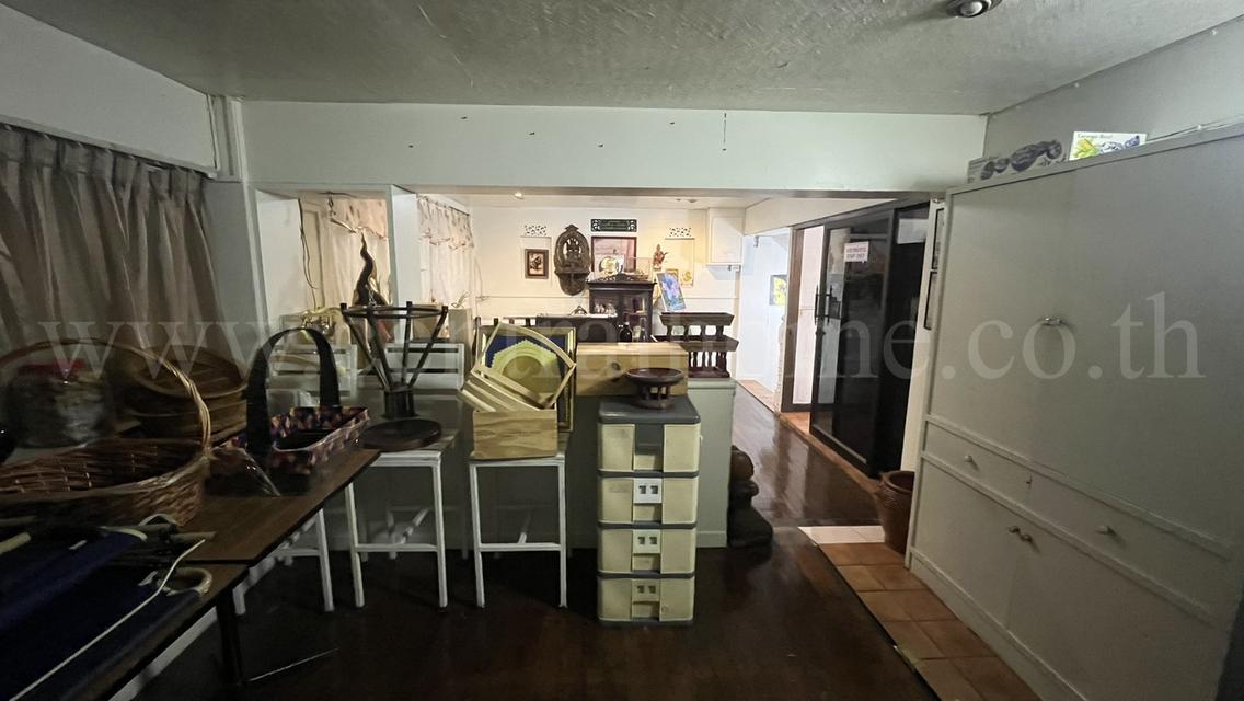 อาคารพาณิชย์ 2 คูหา ซอยแจ้งวัฒนะ 1 ทำเลดี พร้อมผู้เช่าออฟฟิศ 11