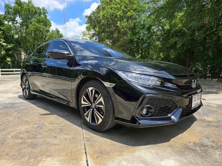 รหัสรถ NKG5232 HONDA CIVIC FK 1.5 EL A/T ปี 2017 3