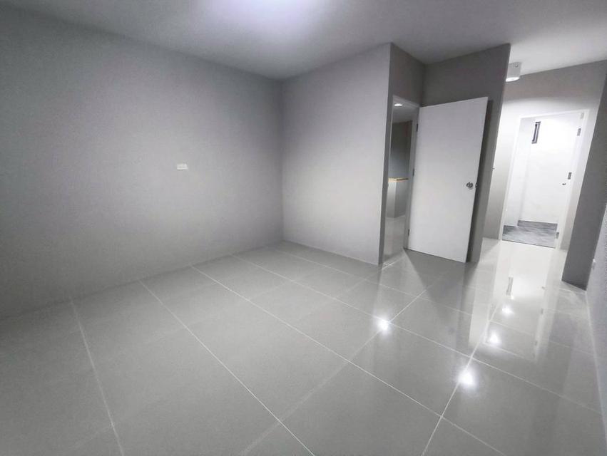 ให้เช่า โกดัง/โรงงาน 3 ชั้น พร้อมสำนักงาน 708 ตร.ม. รับน้ำหนัก 3 ตัน/ตร.ม. ซอยวัดต้นเชือก บางใหญ่ ใกล้ศาลายา 6