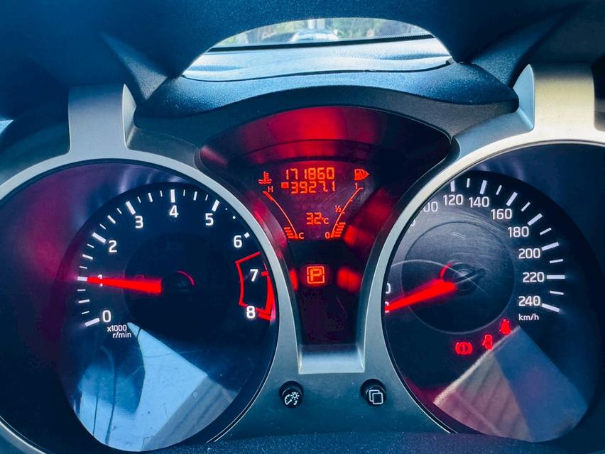 2014 Nissan JUKE 1.6 V SUV 13