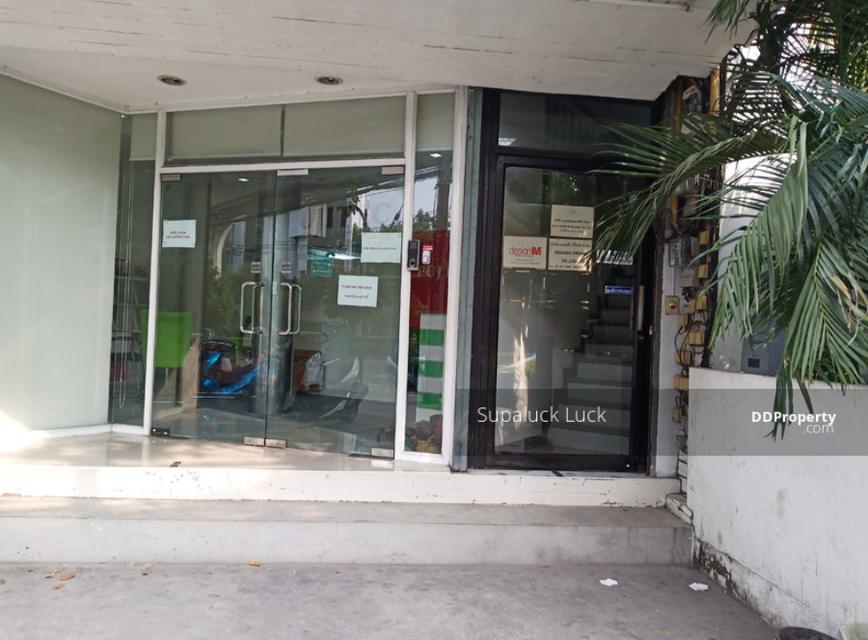 ให้เช่าพื้นที่สำนักงาน 30 ตารางเมตร (พื้นที่ชั้น 2) ติดถนนสุขุมวิท ห่างจาก BTS อุดมสุข 250 เมตร ปากซอยสุขุมวิท 101/2 8