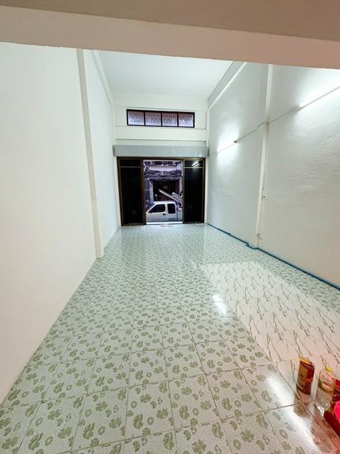 สวนเสรีไทย ให้เช่าอาคารพาณิชย์ 3.5 ชั้น 20 ตร.วา.256 ตร.ม.เสรีไทย 28-36 MRTสัมมากร ลด20% พร้อมอยู่ 3 นอน 3 น้ำ รพ.เกษมรา 6