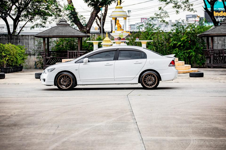 #Honda #Civic FD MNC 1.8 S ปี 2010 สีขาวรถบ้านสวย บอดี้เดิม ไม่เคยชนหนัก ไมล์ 162,211 กม. ดูแลดี เปลี่ยนถ่ายของเหลวตามระยะ เครื่องยนต์-เกียร์สมบูรณ์ รูปที่ 8