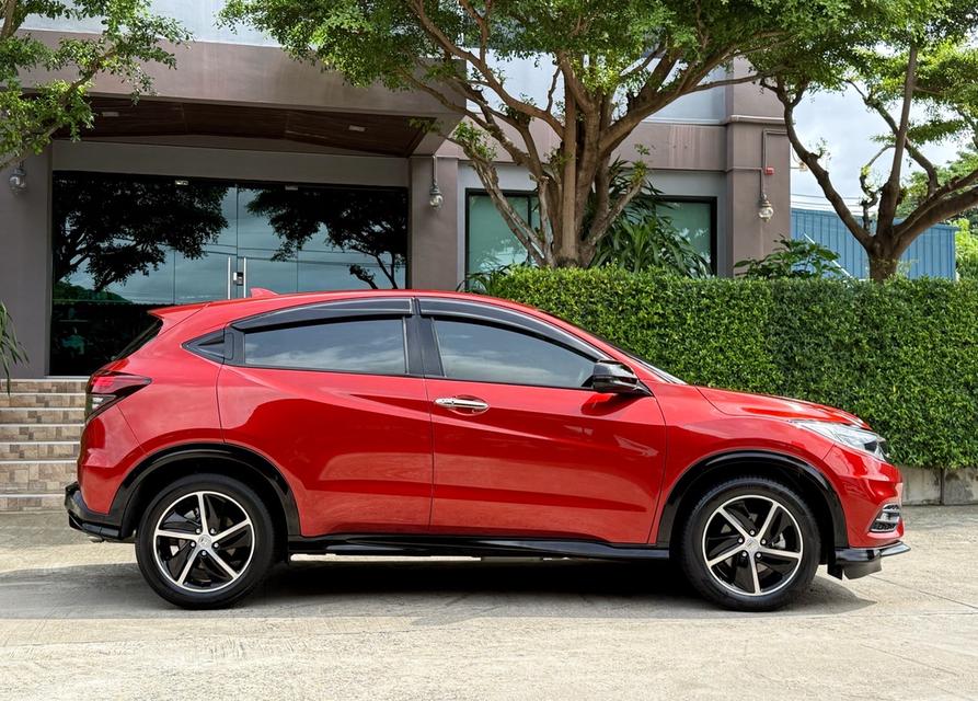 2020 HONDA HRV 1.8 RS MINORCHANGE รถมือเดียวออกป้ายแดง รถวิ่งน้อยเพียง 40,000 กม เข้าศูนย์ตลอด รถไม่เคยมีอุบัติเหตุครับ รูปย่อยที่ 2