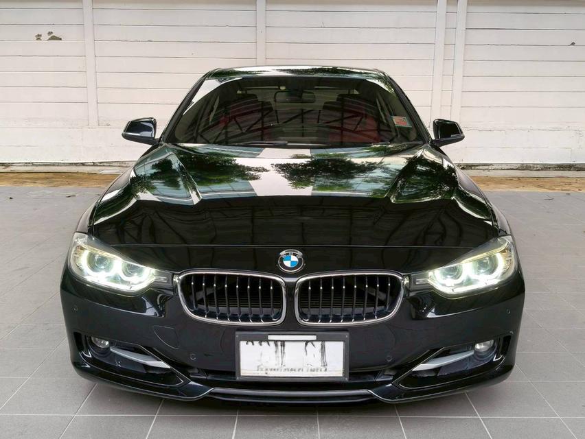 รหัสรถ KPC53 BMW series3 F30 320i SPORT ปี 2013 ตัวTOP Sport สีดำ เบาะแดง‼