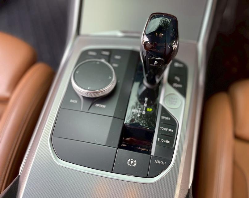รหัสรถ AP2114 🚩 BMW 320d M SPORT G20 สีดำ ปี 2021 16