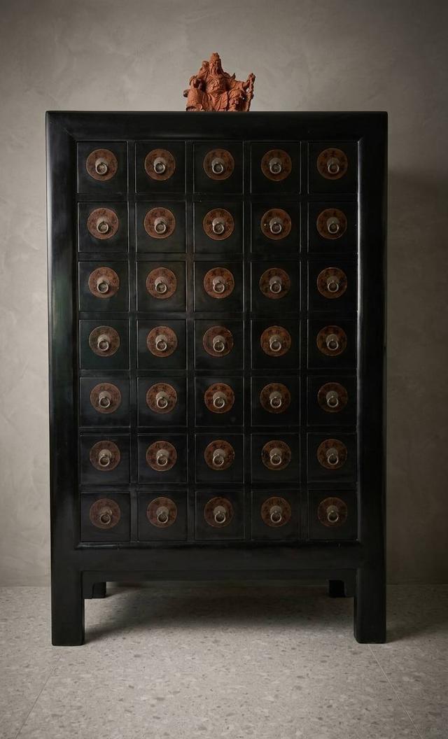 ตู้ใส่ยาโบราณสไตล์จีน 19th Century