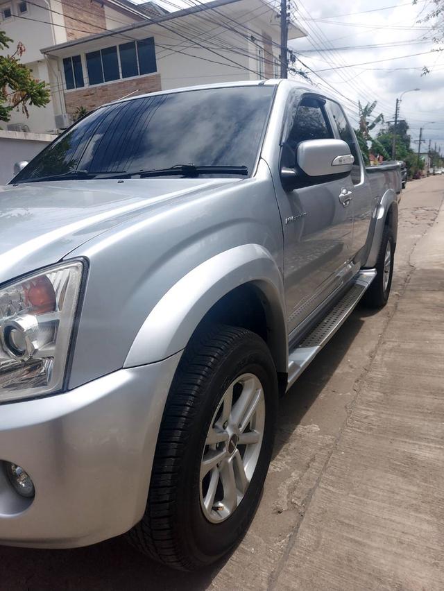 ISUZU  Hilander  2.5 slx 