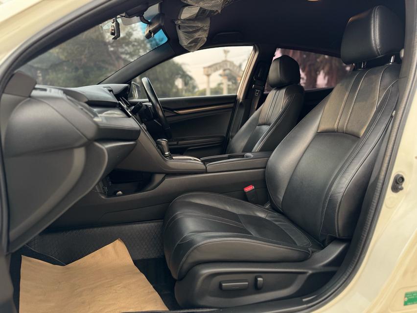 HONDA CIVIC FK 1.5 TURBO สีขาว ปี 2017 เกียรออโต้ รูปที่ 7