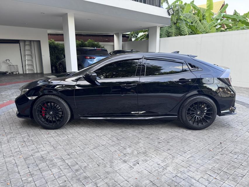 HONDA CIVIC FK 1.5 TURBO 2019 มือเดียวป้ายเเดงสีเดิมทั้งคัน 7