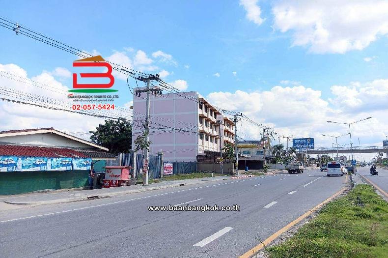 ที่ดินพร้อมโกดัง ติดถนน ปท.3004 ลำลูกกาคลอง7-ธัญบุรี เนื้อที่ 7-2-0 ไร่ ใกล้โรงเรียนสหราษฎร์บํารุง ตำบลบึงคำพร้อย อำเภอลำลูกกา ปทุมธานี