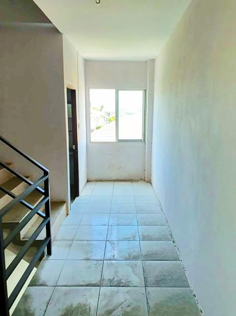 โลตัส นครอินทร์ 1.6กม บางกรวย-ไทรน้อย MRT ไทรม้า พระราม5 ให้เช่าอาคารพาณิชย์ 4 ชั้น มีชั้นดาดฟ้า พร้อมที่ดินข้างหลัง 8