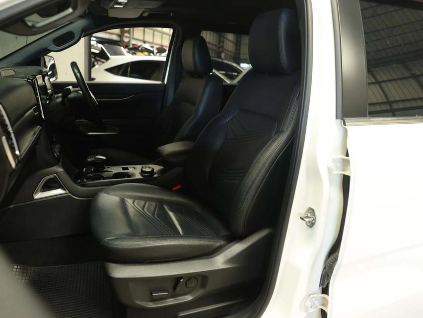Ford Everest 2.0 Bi-Turbo Titanium+ 4WD (ปี 2023) รูปที่ 9