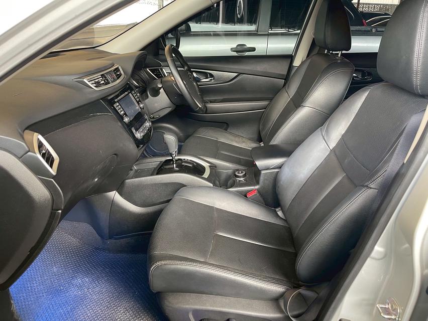 รหัสรถ PJP7471 2016 NISSAN X-Trail 2.0 V Hybrid 4WD 14