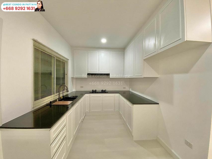 "บ้านเดี่ยว 2 ชั้น พร้อมอยู่ ในหมู่บ้าน ทำเลใกล้เมือง ใกล้โรงเรียนสาธิตอุดมศึกษา"เฟอร์นิเจอร์บิ้วท์อินทั้งหลัง #รหัสทรัพย์420 8