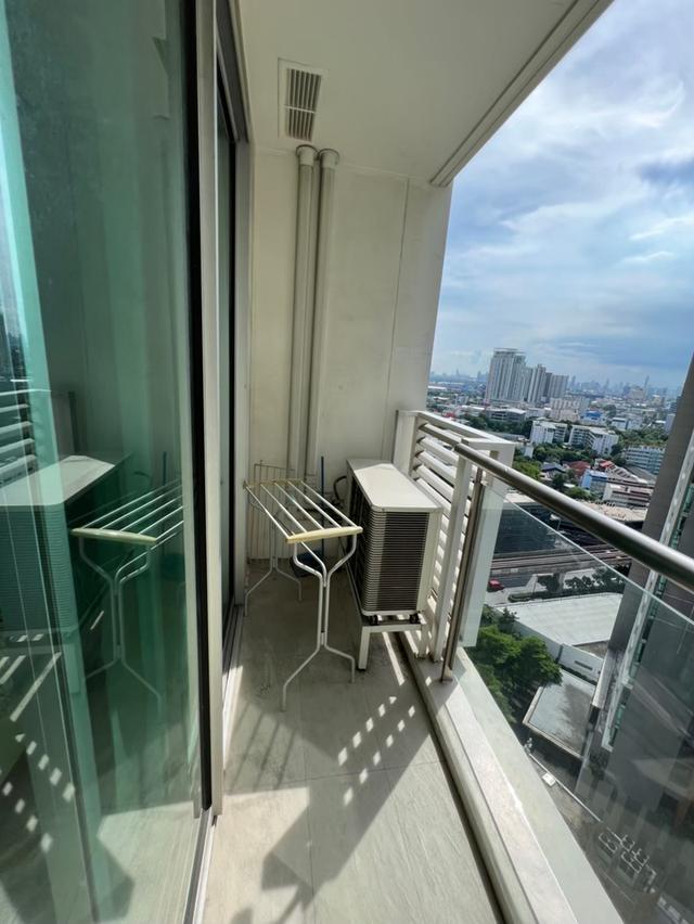 🍀ให้เช่า : สกาย วอล์ค เรสซิเดนซ์ ตกแต่งพร้อมเข้าอยู่ 39.8 ตรม. ชั้น 22 18,000 บาท/เดือน ติดต่อ Line ID : 2424yusuke 10