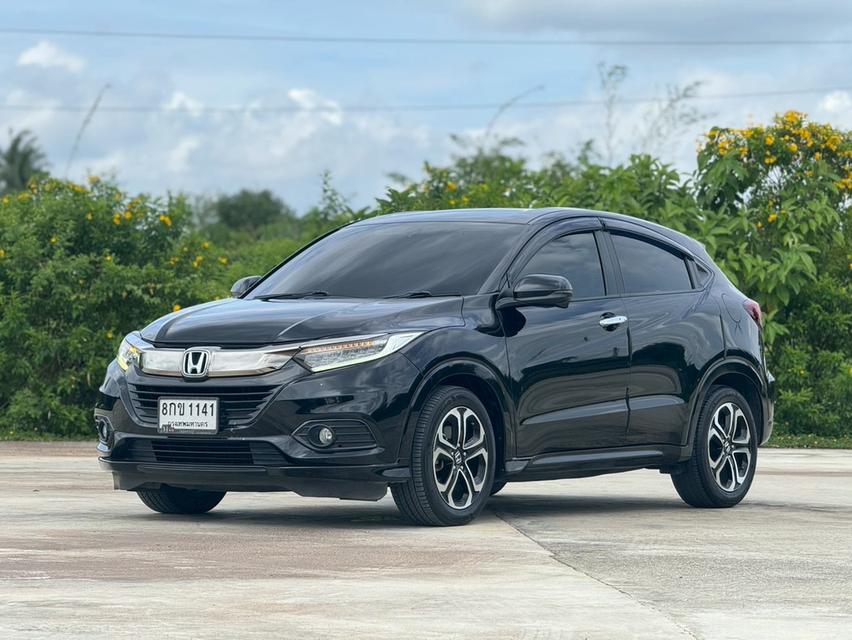 HONDA HRV 1.8 EL ปี 18สีดำ   ออโต้  สวยหรูสปอร์ตน่าขับมากๆ 