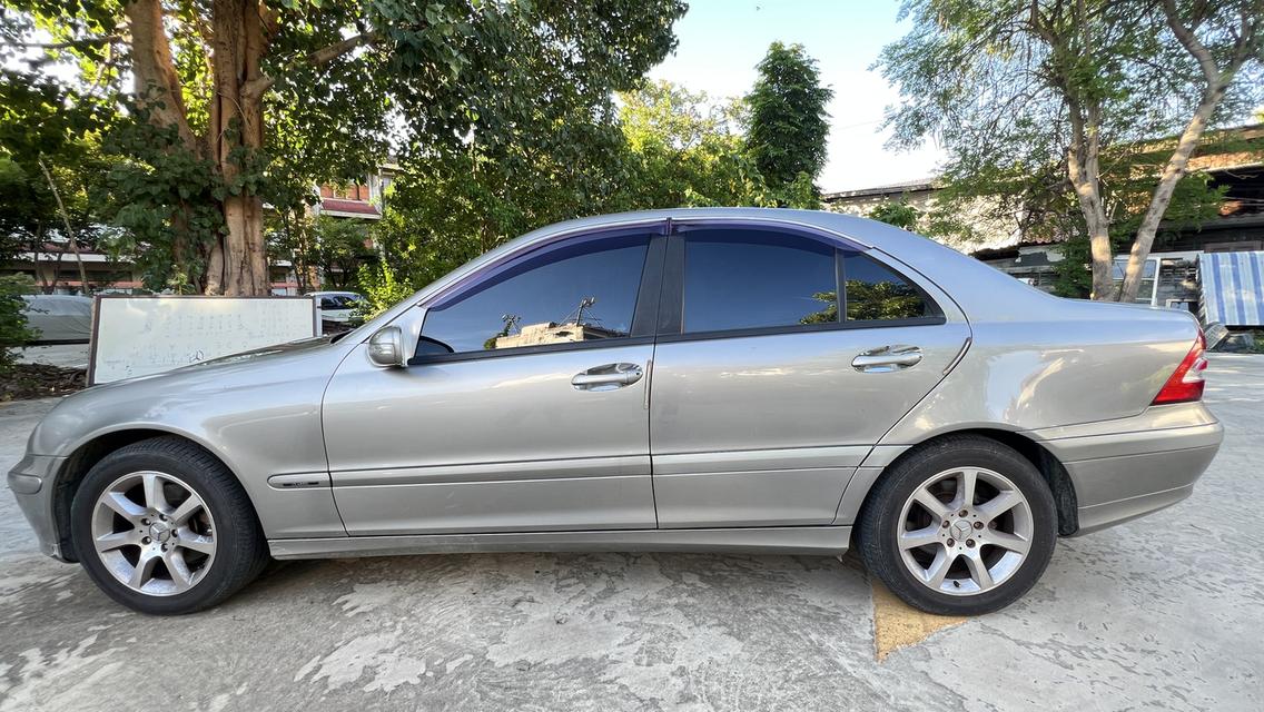Mercedes-Benz C180 Kompressor ปี 2005