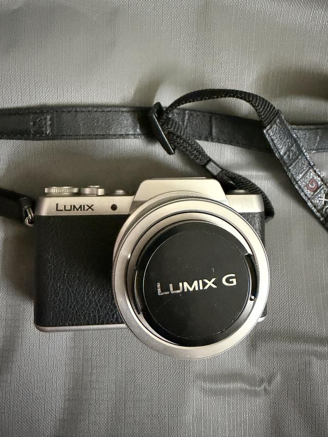 กล้องถ่ายรูป LUMIX GF8